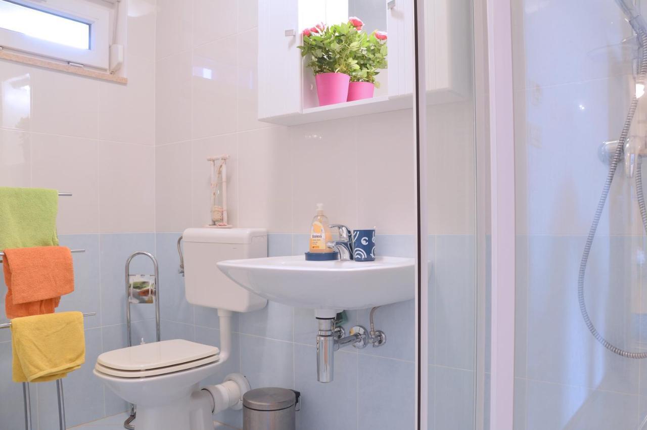 Apartment Silvija Sea View 乌马格 外观 照片