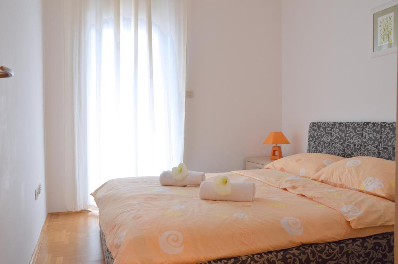 Apartment Silvija Sea View 乌马格 外观 照片