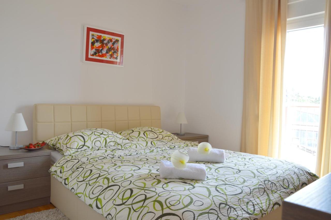 Apartment Silvija Sea View 乌马格 外观 照片
